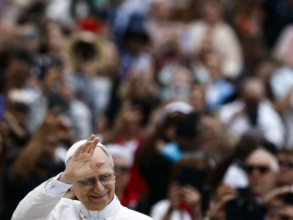 El Papa inicia su primer viaje internacional: rumbo a Turquía y Líbano