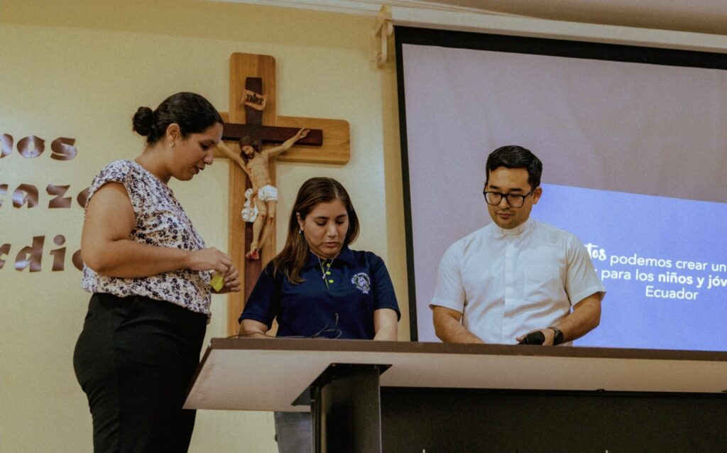 RED y la Junta de beneficencia de Guayaquil