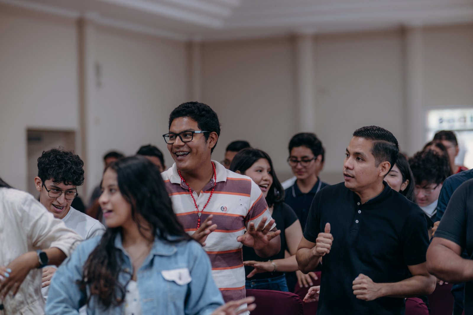 ENCUENTRO-DE-JOVENES-12-de-107-scaled